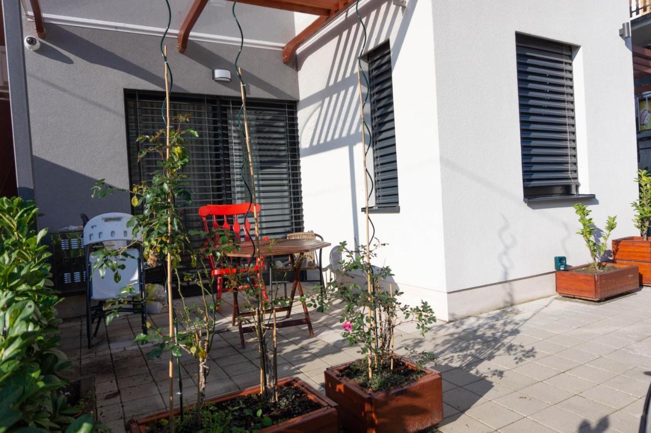 Apartment Maksimir Yard Zagabria Esterno foto